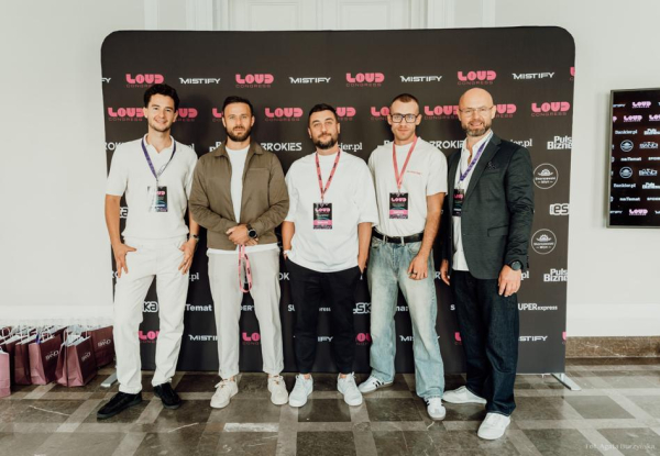 Łatwogang, Pankracy i inni influencerzy z nagrodami. Pierwszy tego typu kongres 18 Łatwogang, Pankracy i inni influencerzy z nagrodami. Pierwszy tego typu kongres 16