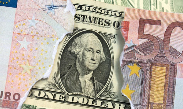 Bliskowschodnia eskalacja nie zmąciła notowań złotego. Kurs euro wciąż w bok