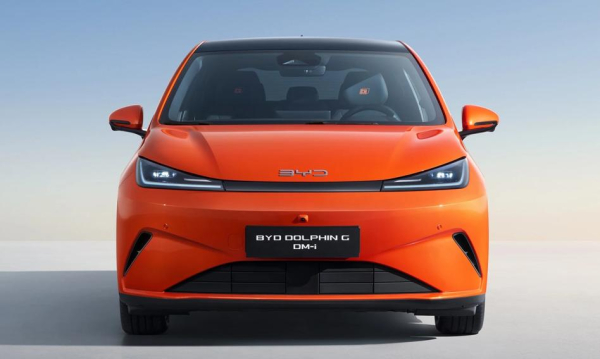 BYD Dolphin-G DM-i - koszt, moc, parametry, udogodnienia 2 Chińska „Toyota Yaris” już w salonach. Ile kosztuje w Polsce?