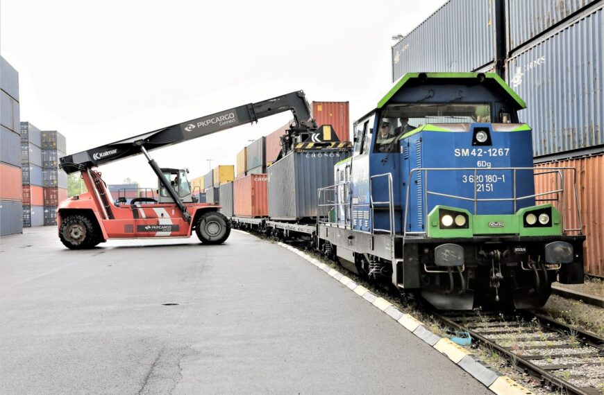 NEWS FIN 80 PKP Cargo: Duża sprzedaż akcji, nowe papiery dla dłużników i inwestorów