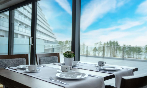 NEWS FIN 51 Hotel Gołębiewski w Pobierowie. Ceny w restauracjach od tataru z…