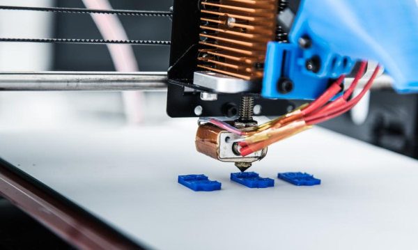 Koniec z przegrzewaniem się urządzeń elektronicznych? Nadchodzą materiały plastikowe o&hellip;