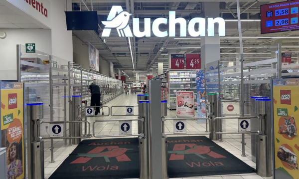 „Są środki, jednak nie dla zatrudnionych”. Zamiast 140 zł dodatku&hellip;