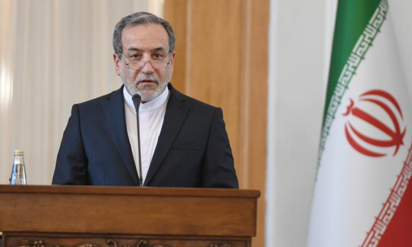 Iran odmawia rozmów z USA. Demonstranci domagają się ustąpienia ministra spraw zagranicznych.