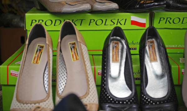 Rząd rezygnuje z niektórych wymogów SENT. Ulgę zyska sektor odzieżowy