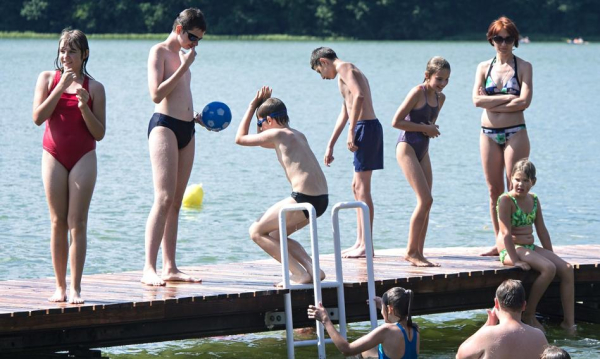 Letnie wypoczynki dla najmłodszych stają się coraz bardziej kosztowne. Koszty obozów letnich&hellip;