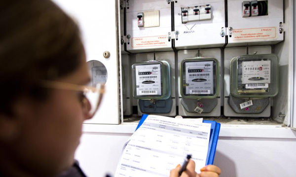 Energia elektryczna stanieje. Weszły w życie nowe regulacje. Energia elektryczna stanieje. Weszły w życie nowe regulacje.