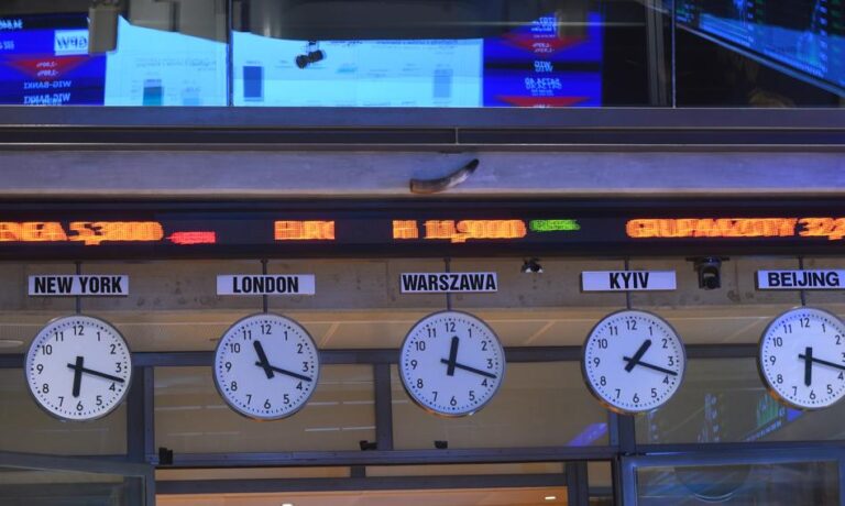 Konkurs „Wakacje na giełdzie” zmierza ku końcowi. To ostatnia szansa na wejście do gry