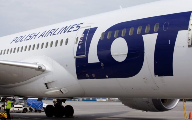 LOT 2 miesiące jest bez prezesa