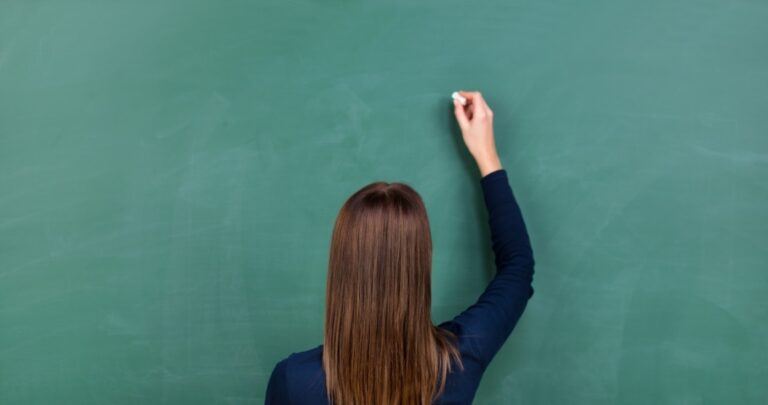 Nauczyciele chcieli podwyżek o 15 proc., a ile dostaną? MEN mówi jasno Nauczyciele chcieli podwyżek o 15 proc., a ile dostaną? MEN mówi jasno